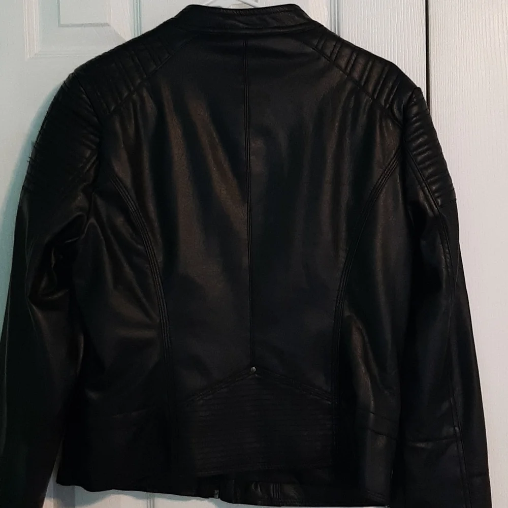 Jacket - Picture 3 of 7